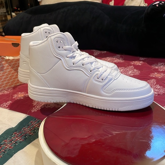 White high top sneakers - Picture 4 of 13